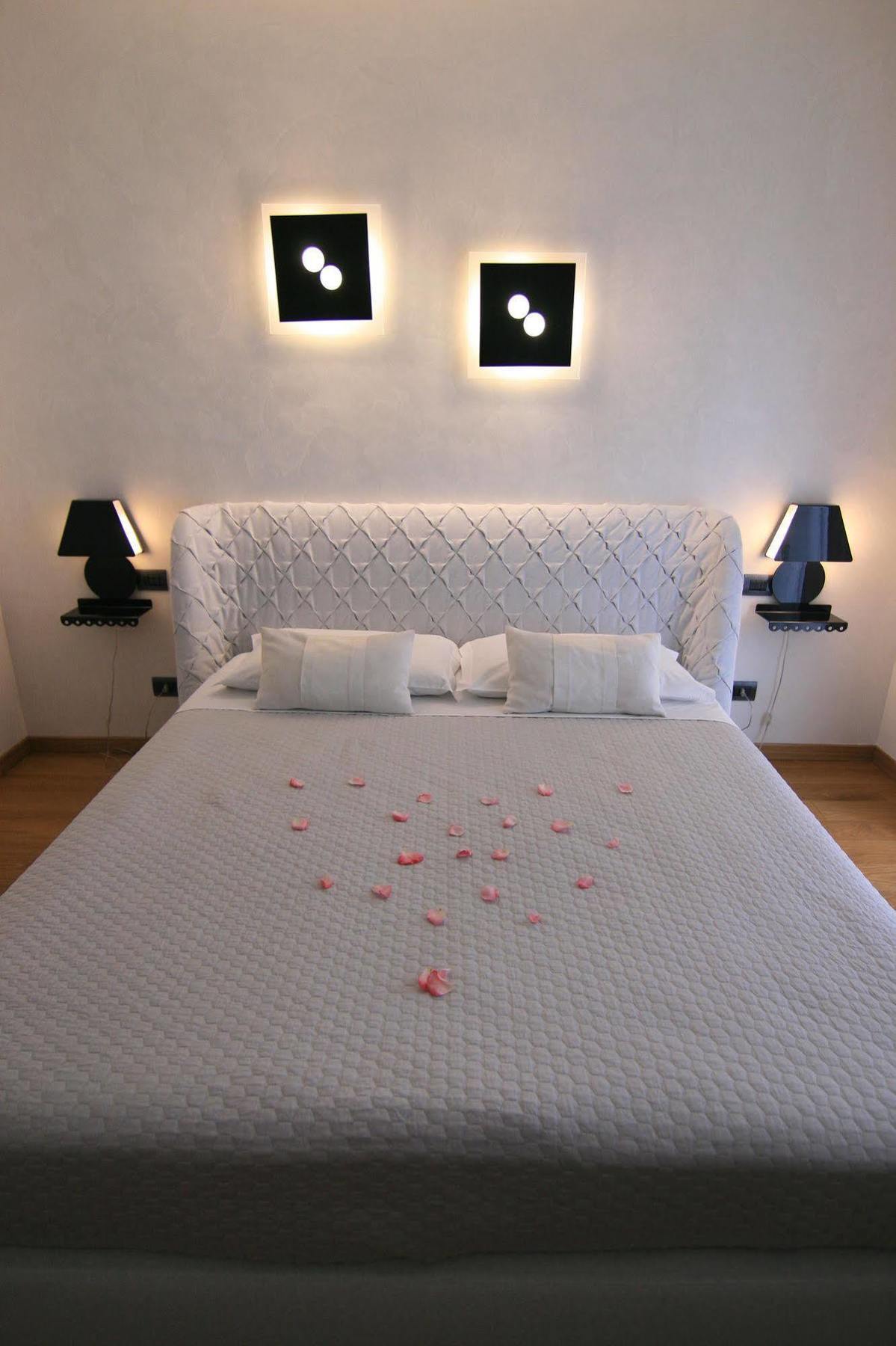 Experience Design Bed&Show Milán Exterior foto